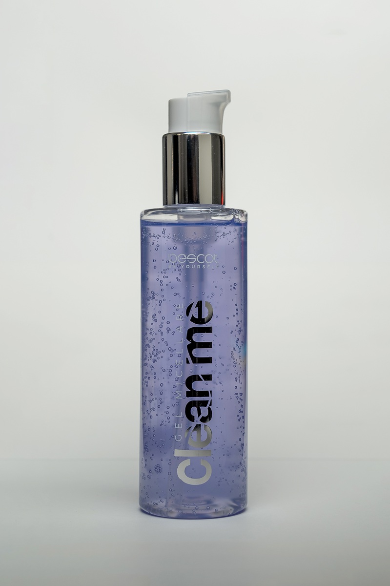 CLEAN ME Gel Limpiador Facial y Desmaquillante