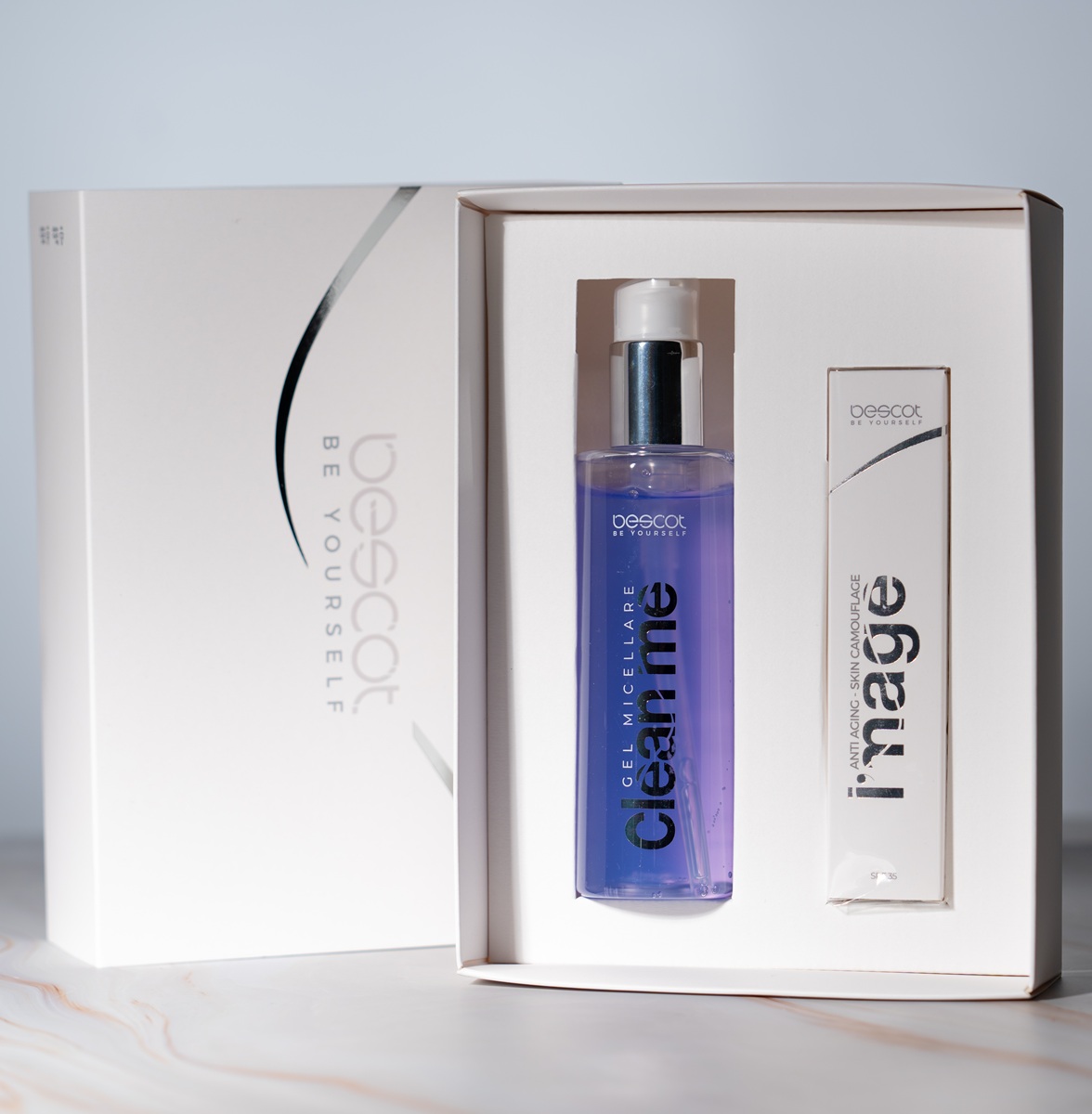 CLEAN ME Gel Limpiador Facial y Desmaquillante